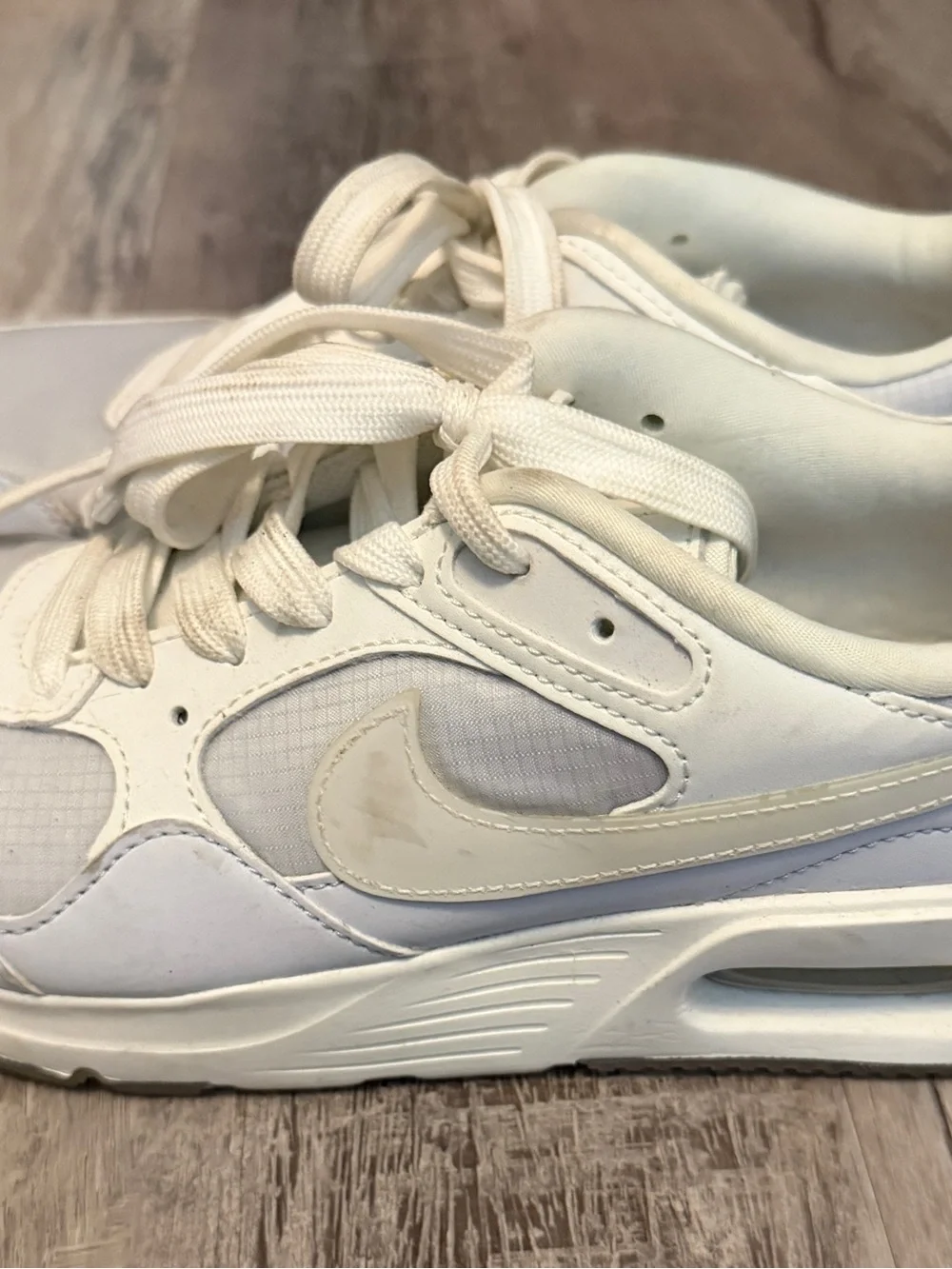 Nike Air Max Women’s White Shoes - Picture 2 of 4